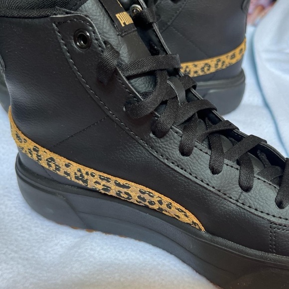 I’ve only worn them once. I believe someone else can put them to good use. - Picture 3 of 4